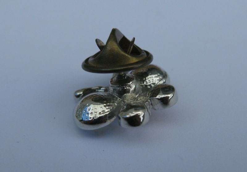 BROOCH / PIN - BUTTERFLY