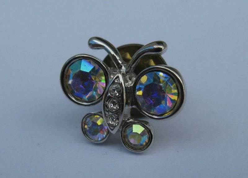 BROOCH / PIN - BUTTERFLY