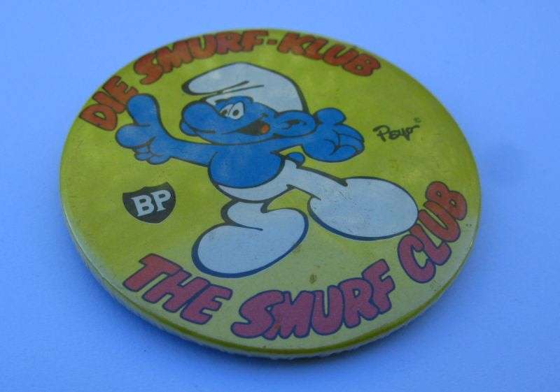 VINTAGE SMURF CLUB BADGE