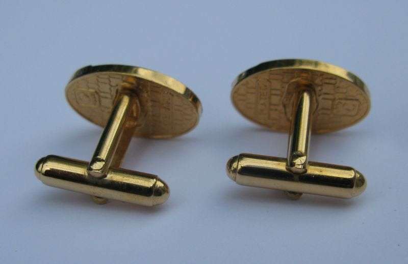 CUFFLINKS - SANLAM