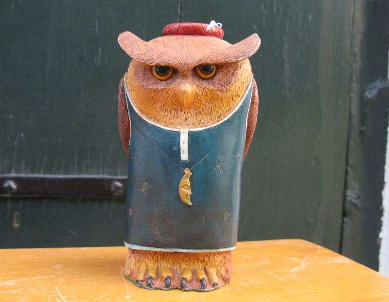 A DESIGNER STATUE OF AN OWL - "SIGNED"