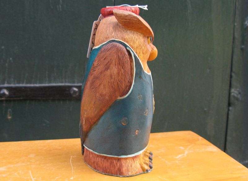 A DESIGNER STATUE OF AN OWL - "SIGNED"