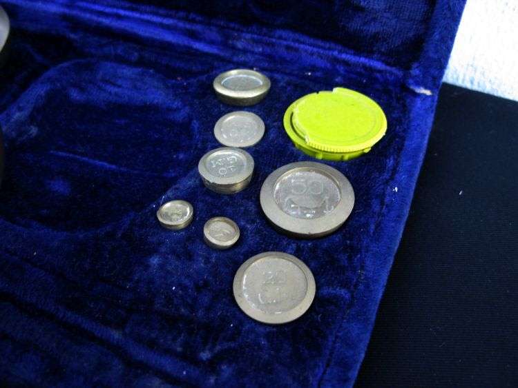 ONE BID FOR BOTH !! A VINTAGE POSTAL SCALE AND A VINTAGE JEWELRY SCALE IN VELVET FEEL CASE ...WOW !!