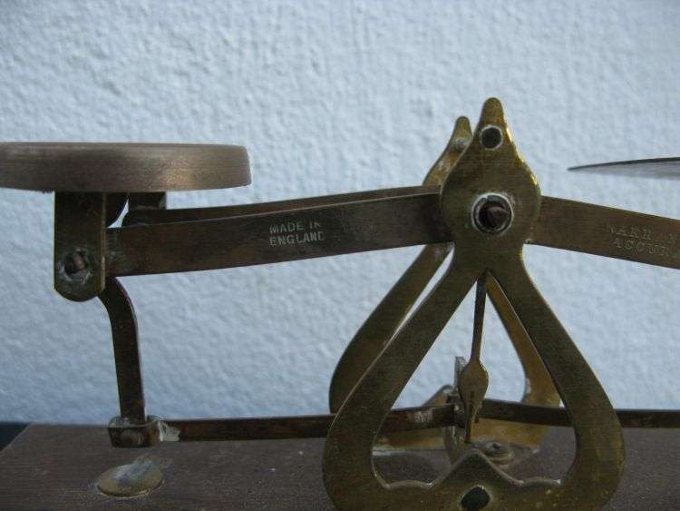 ONE BID FOR BOTH !! A VINTAGE POSTAL SCALE AND A VINTAGE JEWELRY SCALE IN VELVET FEEL CASE ...WOW !!