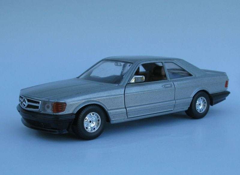 CLASSY !! A 1:26 SCALE DIE CAST METAL MODEL OF THE MERCEDES BENZ 500 SEC BY BURAGO ITALY...COOL SIZE