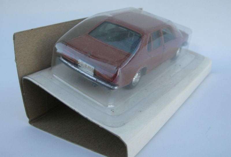 VINTAGE !! A 1:43 SCALE DIE CAST METAL CAR BY LINTOY BOXED AND SEALED ...POSSIBLY A BMW BY THE GRILL
