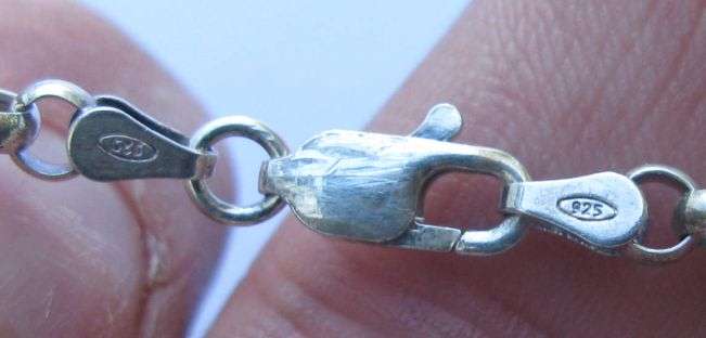 AN ELEGANT STERLING SILVER GENUINE PEARL PENDANT NECKLACE PLUS ROUND LINK BRACELET ...BONUS PADLOCK