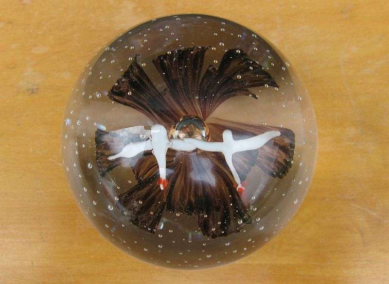 A M A Z I N G !!! A VINTAGE SOLID GLASS PAPERWEIGHT WITH FLOWER AND BIRD DETAIL ...INTERNAL BUBBLES