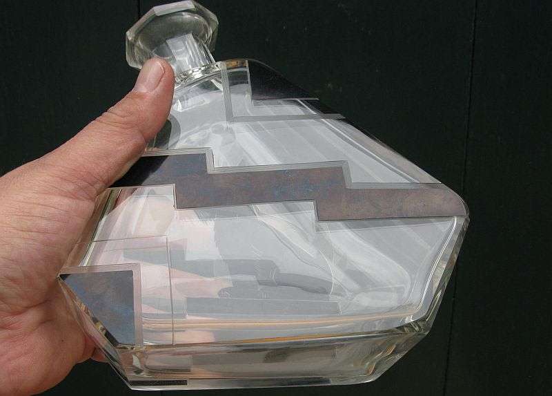 SUPER RARE !! THE EPITOME OF""ART DECO""...SCOTTISH TERRIER THEMED CUT GLASS DECANTER WITH 3 GLASSES