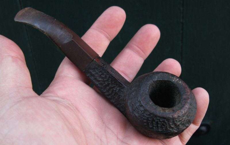 THREE VINTAGE SMOKING PIPES PLUS RACK