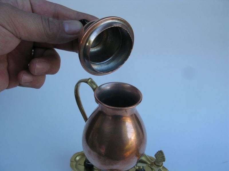 A FABULOUS VINTAGE WARMER BY TIEL OF HOLLAND COMPLETE WITH BASE .... MUST HAVE PIECE !!