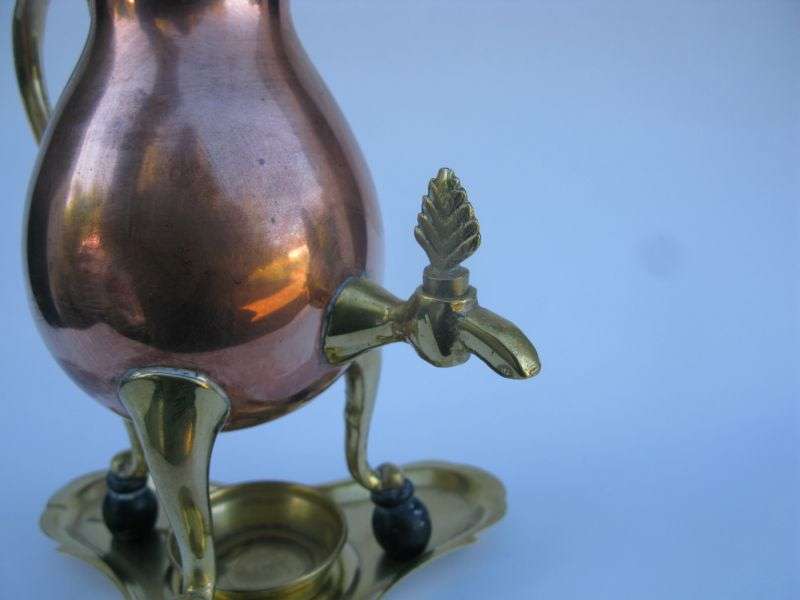 A FABULOUS VINTAGE WARMER BY TIEL OF HOLLAND COMPLETE WITH BASE .... MUST HAVE PIECE !!