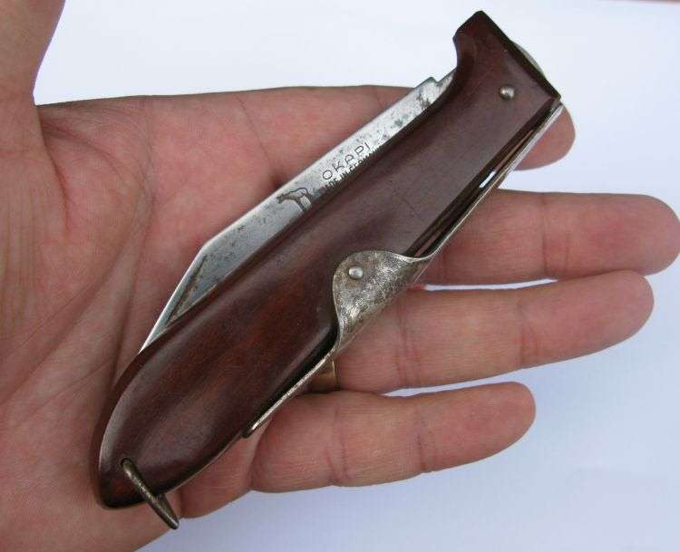 COOL !! THREE VINTAGE POCKET KNIVES INCLUDING GERMAN OKAPI AND A RICHARDS ...BID FOR THE LOT !! WOW