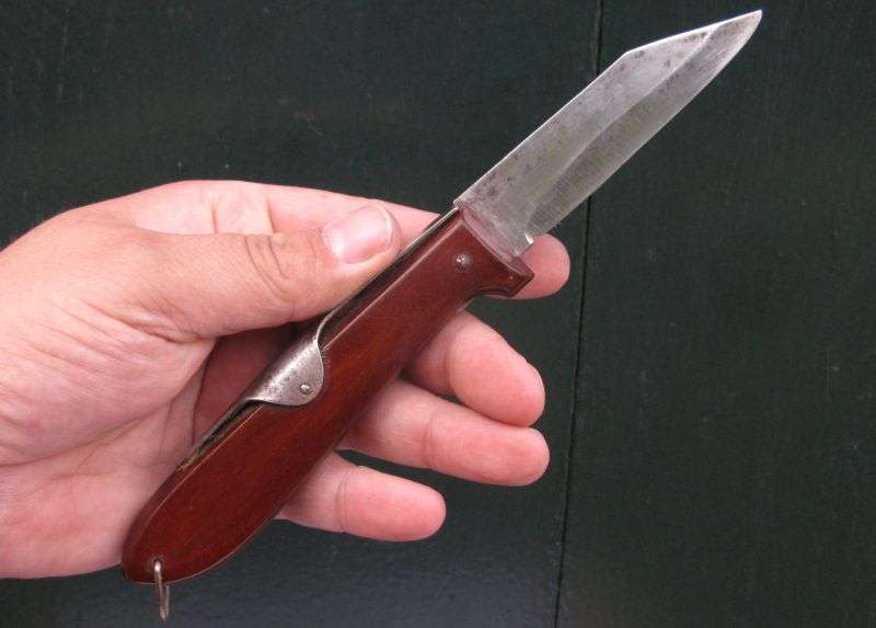 COOL !! THREE VINTAGE POCKET KNIVES INCLUDING GERMAN OKAPI AND A RICHARDS ...BID FOR THE LOT !! WOW