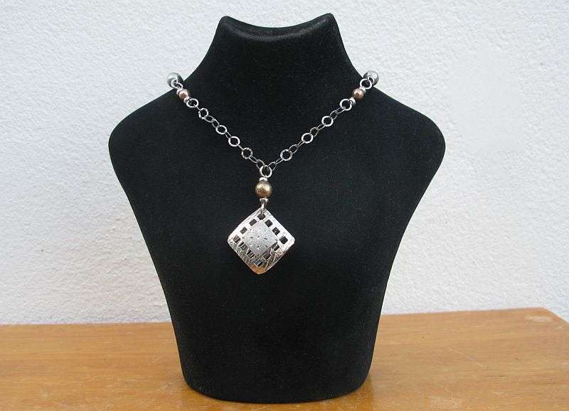 AN AMAZING SOLID STERLING SILVER ITALIAN DESIGNER NECKLACE WITH PENDANT ...AWESOME PIECE !!!
