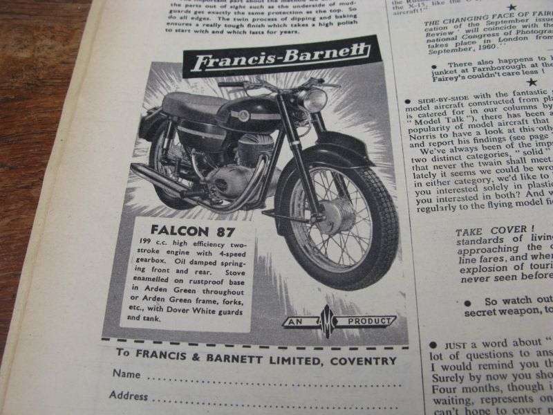 ROYAL AIR FORCE - OCTOBER 1960 FLYING REVIEW - RARE FIND !!