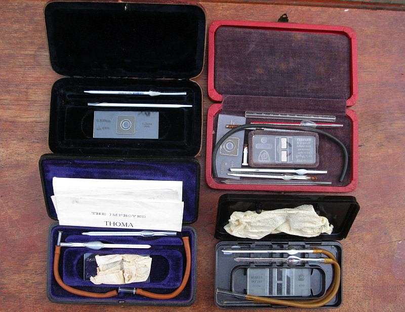 ABSOLUTELY RARE FIND !! A LOT OF OLD MICROSCOPE ACCESSORIES IN ORIGINAL BOXES !! MUST SEE !! WOW !!