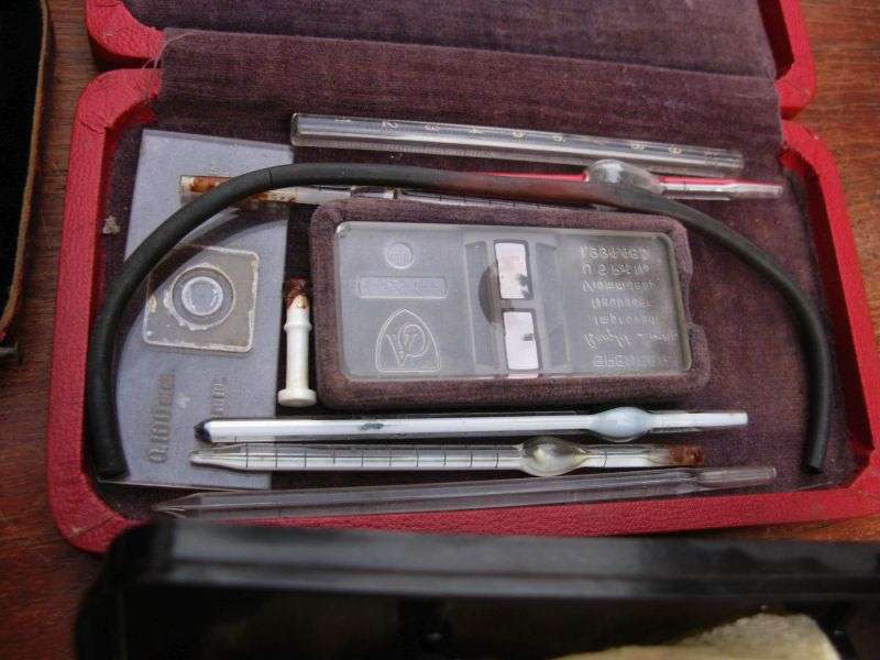 ABSOLUTELY RARE FIND !! A LOT OF OLD MICROSCOPE ACCESSORIES IN ORIGINAL BOXES !! MUST SEE !! WOW !!