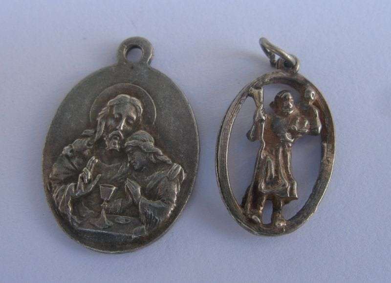 A STUNNING COLLECTION OF 8 RELIGIOUS MEDALLIONS INCLUDING A FRENCH STERLING SILVER ENAMELED MADONNA