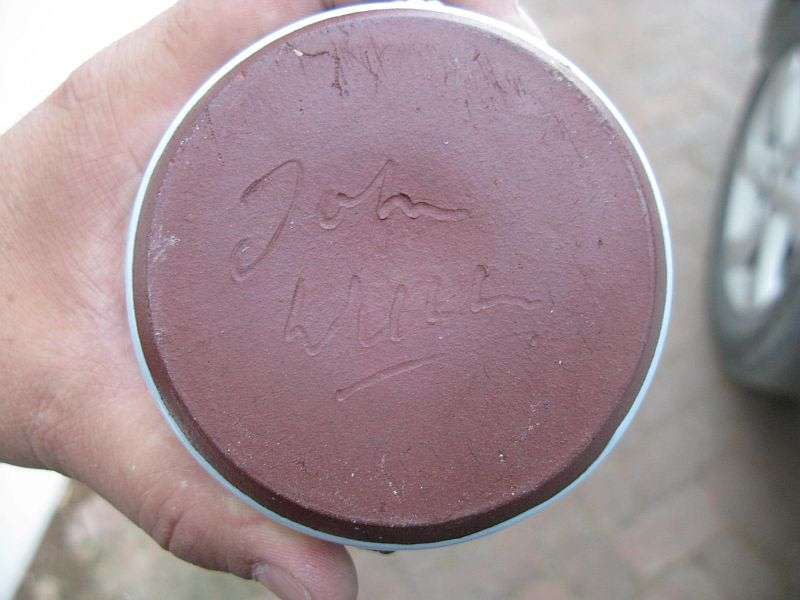 A GREAT QUALITY POTTERY MUG  WITH SIGNATURES !! FROG MOTIF !! DISPLAYS IN KALK BAY !!