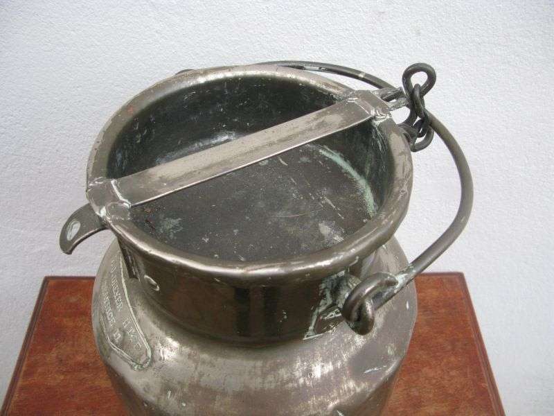 TERUG PLAAS TOE !! A COOL OLD MILK JUG FROM A CAPE FARM CLOSE TO MALMESBURY ...USED TO TRANSPORT