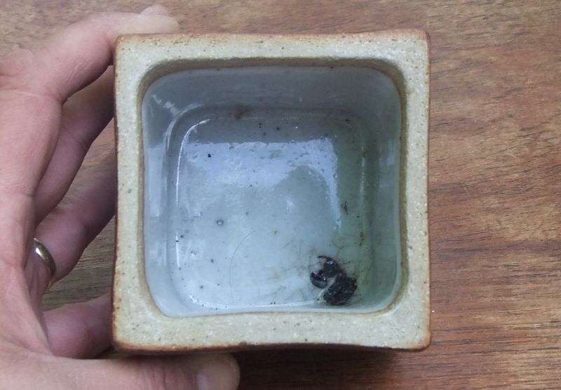 RARE FIND !! A VINTAGE POTTERY TEA CADDY / BOX BY WELL KNOWN ANDREW WALFORD