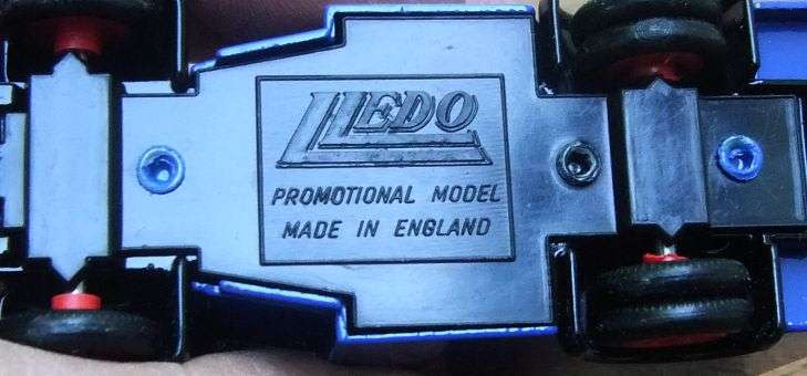 COOL !! A VINTAGE DIE CAST METAL MODEL BY LLEDO ADVERTISING ENFIELD PAGEANT OF MOTORING