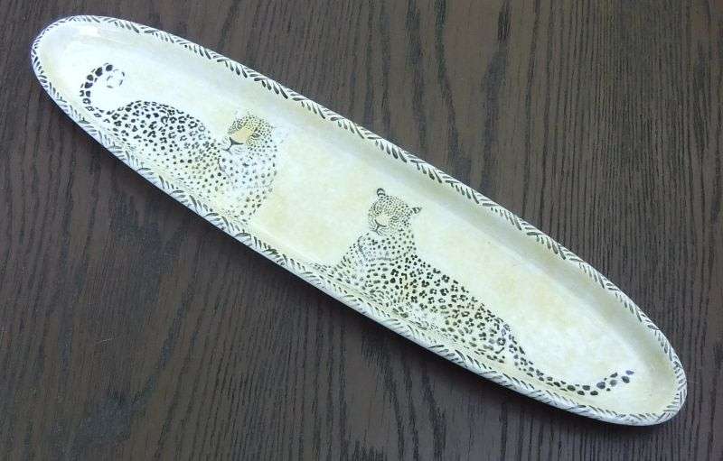 A BEAUTIFUL SIGNED HAND MADE SNACK PLATTER BY RENEE OF DECO POT HERMANUS WITH CHEETAH MOTIF