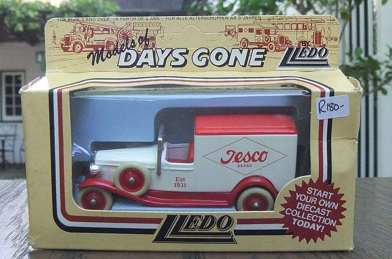 NICE !! A VINTAGE 1980`S DIE CAST METAL MODEL BY LLEDO ENGLAND ADVERTISING "" TESCO BRAND ""