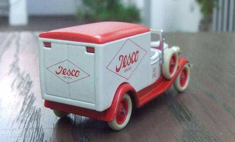 NICE !! A VINTAGE 1980`S DIE CAST METAL MODEL BY LLEDO ENGLAND ADVERTISING "" TESCO BRAND ""