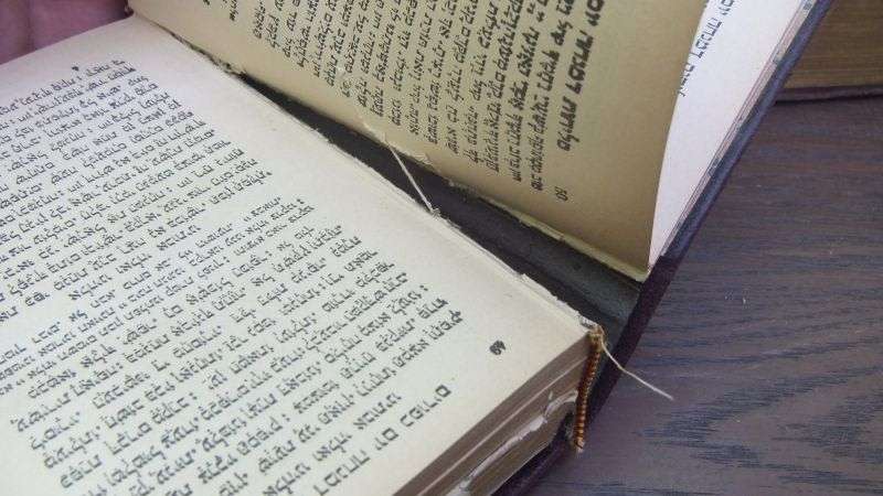 TWO RARE ANTIQUE LEATHER BOUND JEWISH PRAYER BOOKS DATED 1900 !! THAT`S 119 YEARS AGO ....NICE FIND
