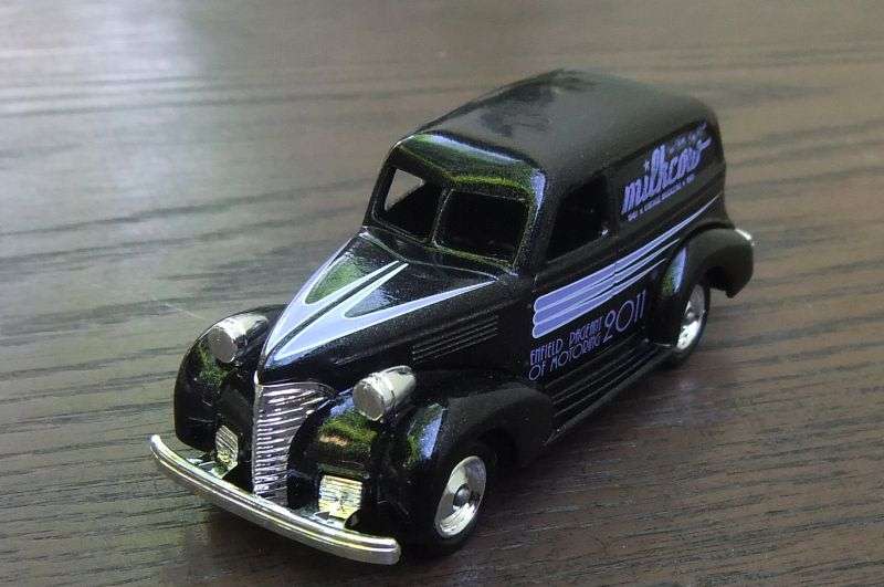 A CERTIFIED VINTAGE DIE CAST METAL MODEL BY LLEDO ADVERTISING ""ENFIELD PAGEANT OF MOTORING""