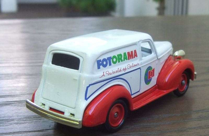 A COOL VINTAGE DIE CAST METAL MODEL BY LLEDO ADVERTISING "FOTORAMA - A WORLD OF COLOUR " BOXED !!