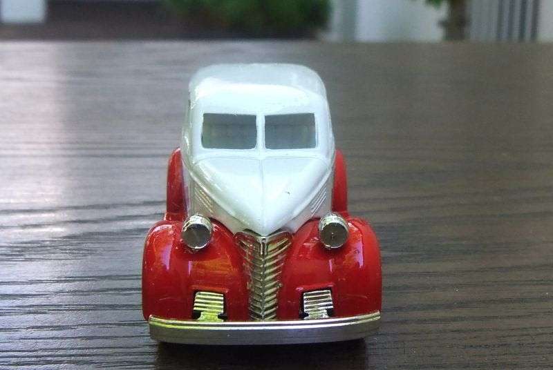 A COOL VINTAGE DIE CAST METAL MODEL BY LLEDO ADVERTISING "FOTORAMA - A WORLD OF COLOUR " BOXED !!