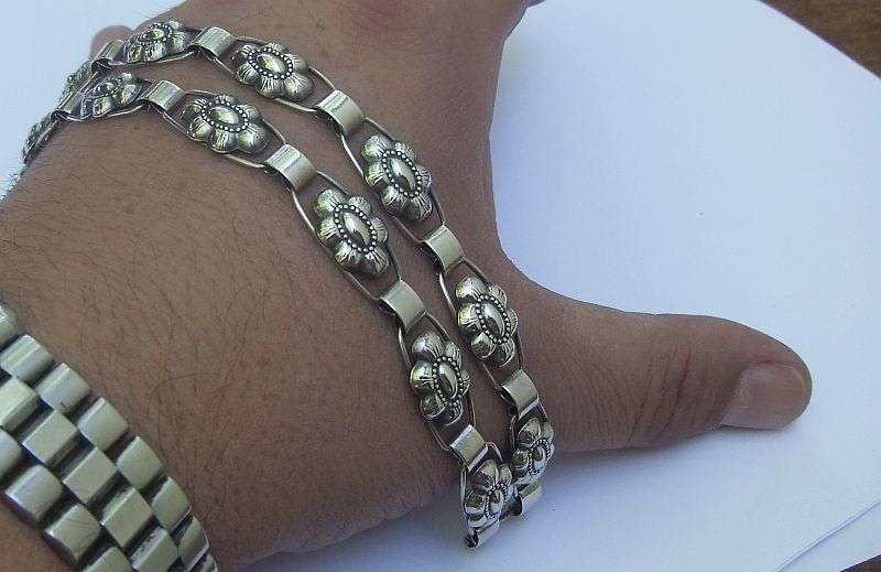 A GORGEOUS MID CENTURY SOLID STERLING SILVER BRACELET BY DANISH DESIGNER JOHN L ....RARE !!