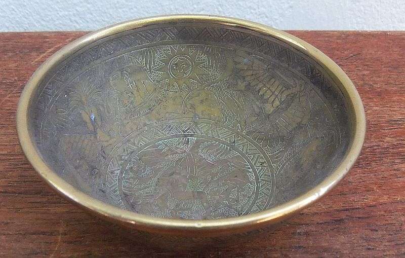 WOW !! LOOK CAREFULLY !! A BEAUTIFULLY DETAILED BRASS BOWL - EGYPTIAN THEME ON THE INSIDE
