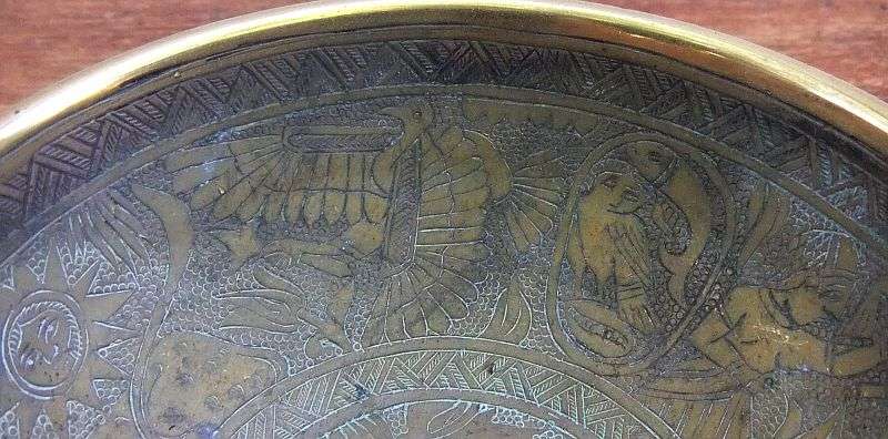WOW !! LOOK CAREFULLY !! A BEAUTIFULLY DETAILED BRASS BOWL - EGYPTIAN THEME ON THE INSIDE