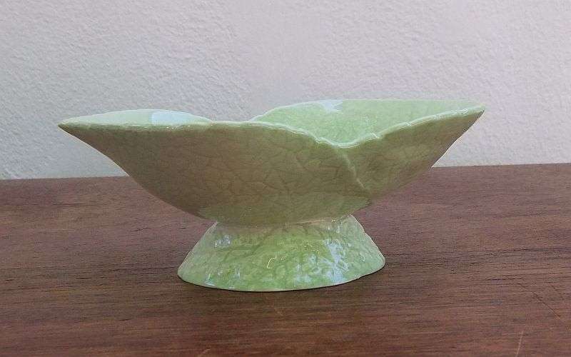 WOW !! A SPLENDID VINTAGE PORCELAIN SWEET BOWL BY CARLTON WARE ENGLAND IN GREAT CONDITION !!