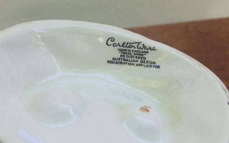 WOW !! A SPLENDID VINTAGE PORCELAIN SWEET BOWL BY CARLTON WARE ENGLAND IN GREAT CONDITION !!