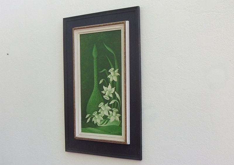 WOW !! AN EYE CATCHING ORIGINAL OIL ON BOARD STILL LIFE PAINTING SIGNED BY THE ARTIST RONEL STALEY