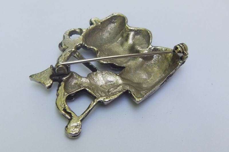 SALE !! LOW LOW R50 START - FREE COMBINING - VINTAGE BROOCH - KING WITH BOW & ARROW
