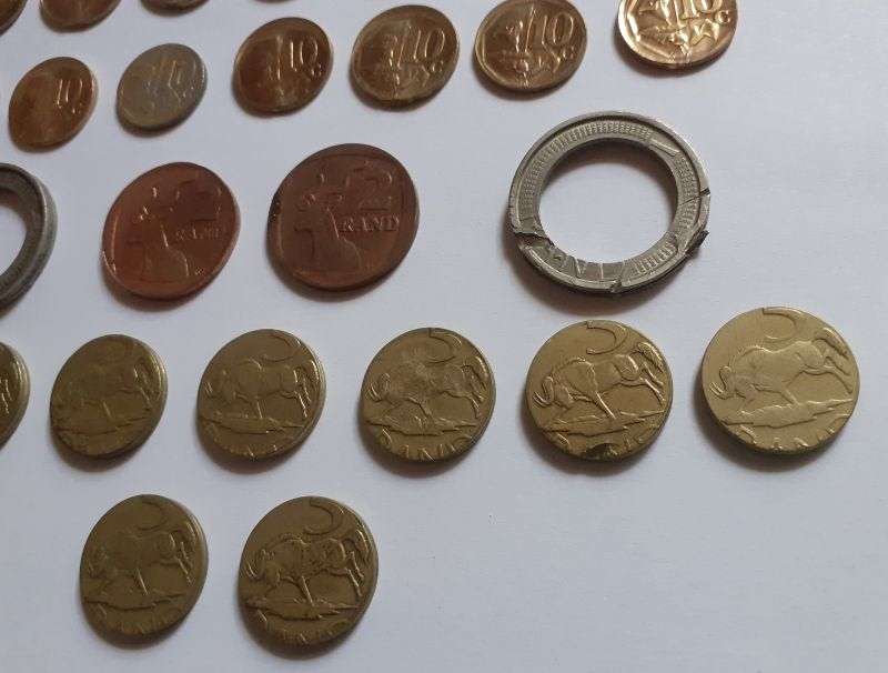 A RARE COLLECTION OF 27 SOUTH AFRICAN ERROR COINS !! YOU ARE BIDDING FOR THE LOT !! GREAT VALUE !!