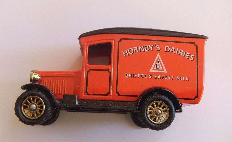 SALE !! LOW LOW R50 START - FREE COMBINING - LLEDO DIE CAST METAL MODEL - HORNBY`S DAIRIES