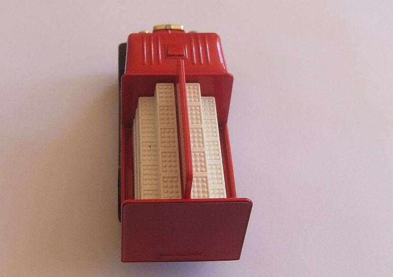 SALE !! LOW LOW R50 START - FREE COMBINING - LLEDO DIE CAST METAL MODEL - UNIGATE DAIRIES