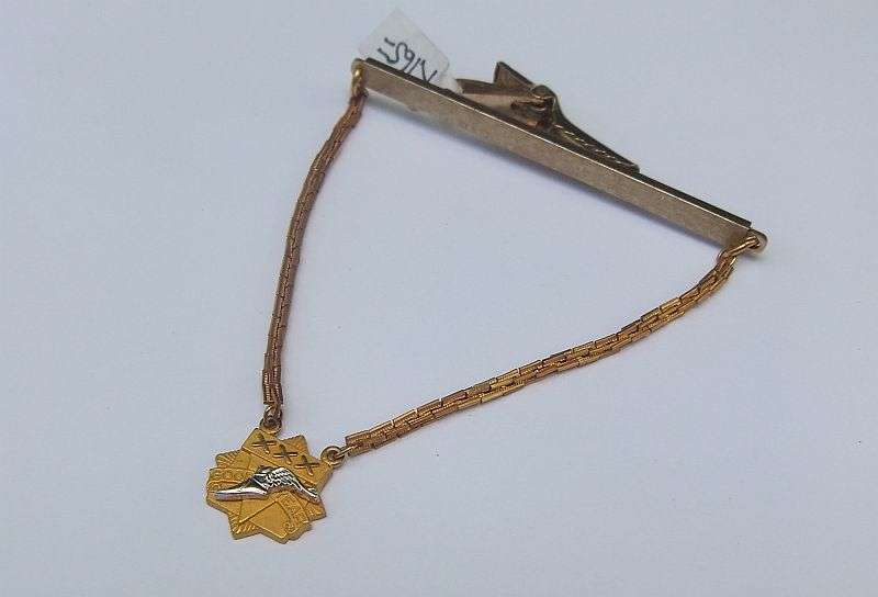 FREE COMBINING - VINTAGE TIE PIN / CLIP - GOOD YEAR