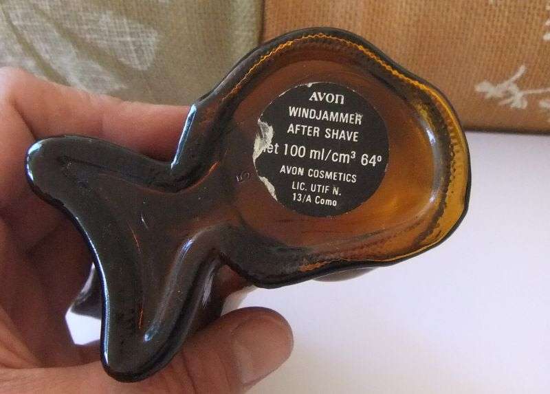 A VINTAGE AFTERSHAVE BOTTLE IN THE SHAPE OF A BULL MASTIFF  - BY AVON