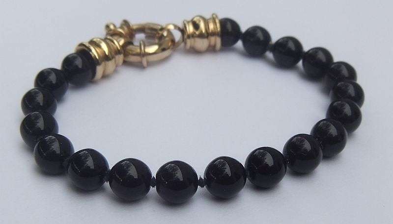WOW !! A BEAUTIFUL VINTAGE ONYX BRACELET WITH GOLD PLATED SIGNORETTI CLASP !! QUALITY !!