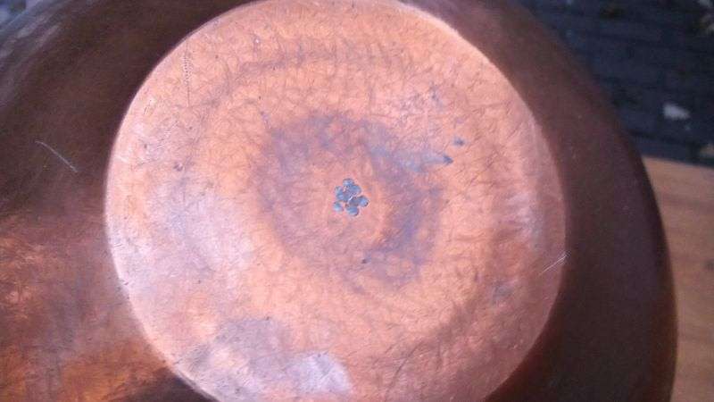 EXCEPTIONAL OLD WORLD QUALITY ... A PAIR OF SOLID COPPER PANS ...AGE UNKNOWN ...MUST SEE !!