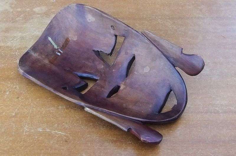 WICKED FINDS !! BID FOR BOTH !! TWO CHARACTERFUL VINTAGE CARVED WOOD AFRICAN MASKS ...