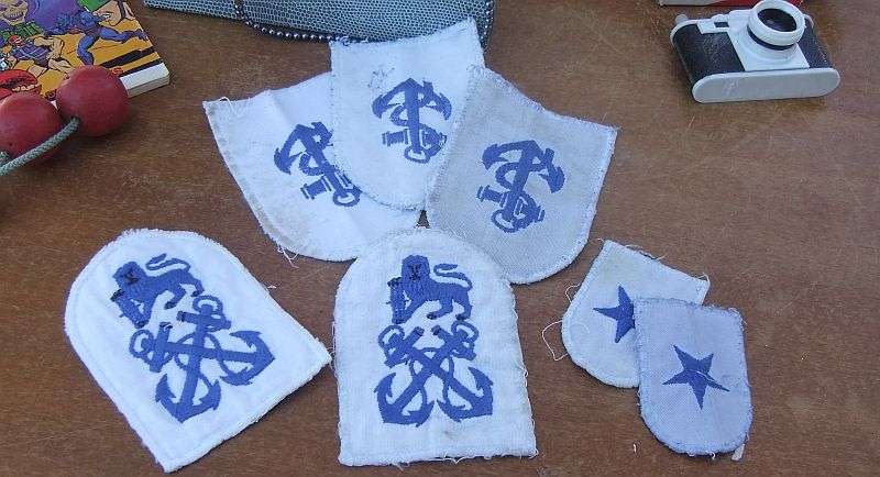 A COOL JOB LOT OF INTERESTING THINGS ...CUFFLINKS , BROOCHES , SCARF CLIPS , DAGGER , ETC ETC !!